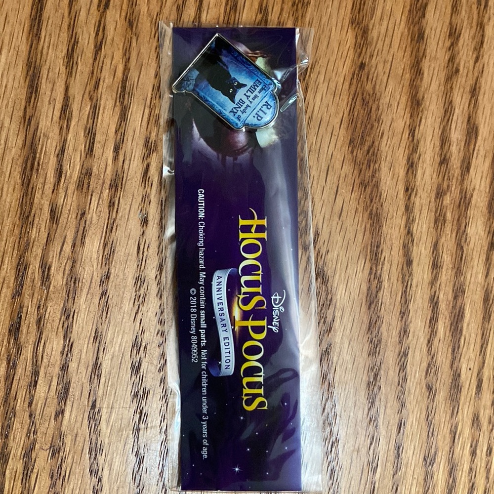 BRAND NEW Hocus Pocus Pin